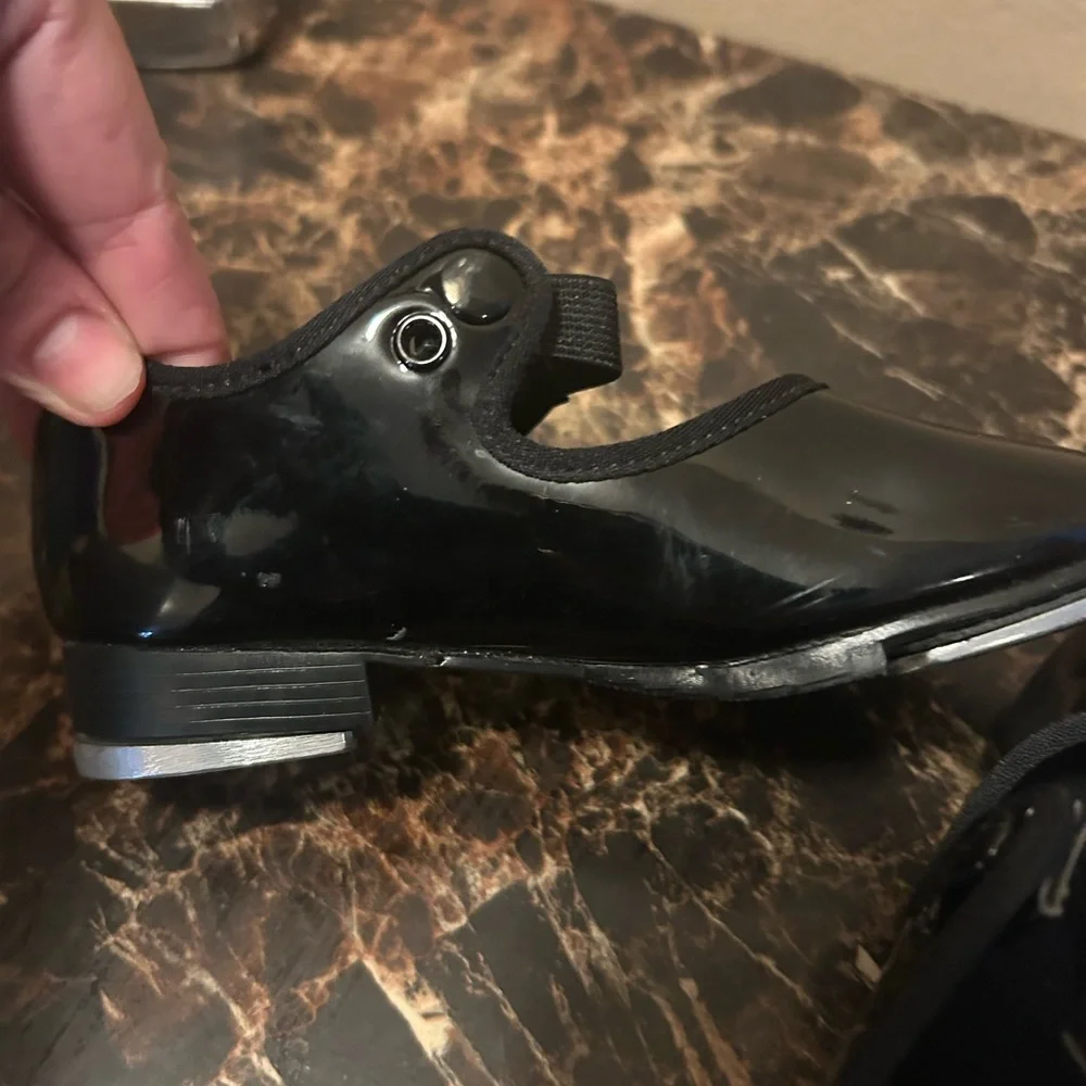 Capezio Kids Glossy Black Dress Shoes - size toddler 8.5